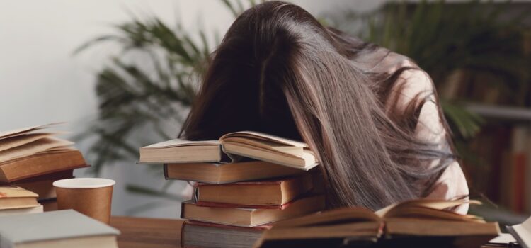 Diplomaterv-kiégés megelőzése: Tippek a stresszmentes utolsó két hónaphoz